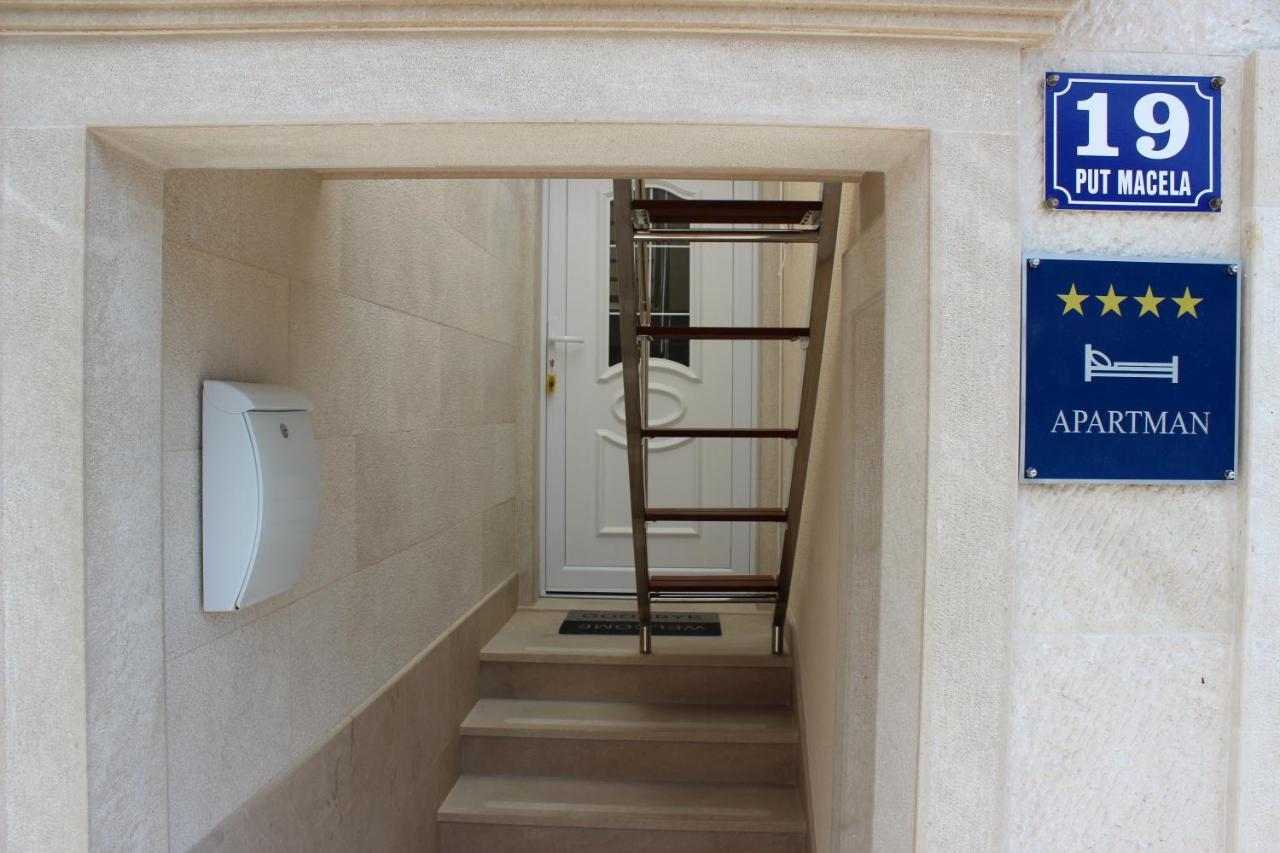 The View Apartment Пучишча Екстериор снимка